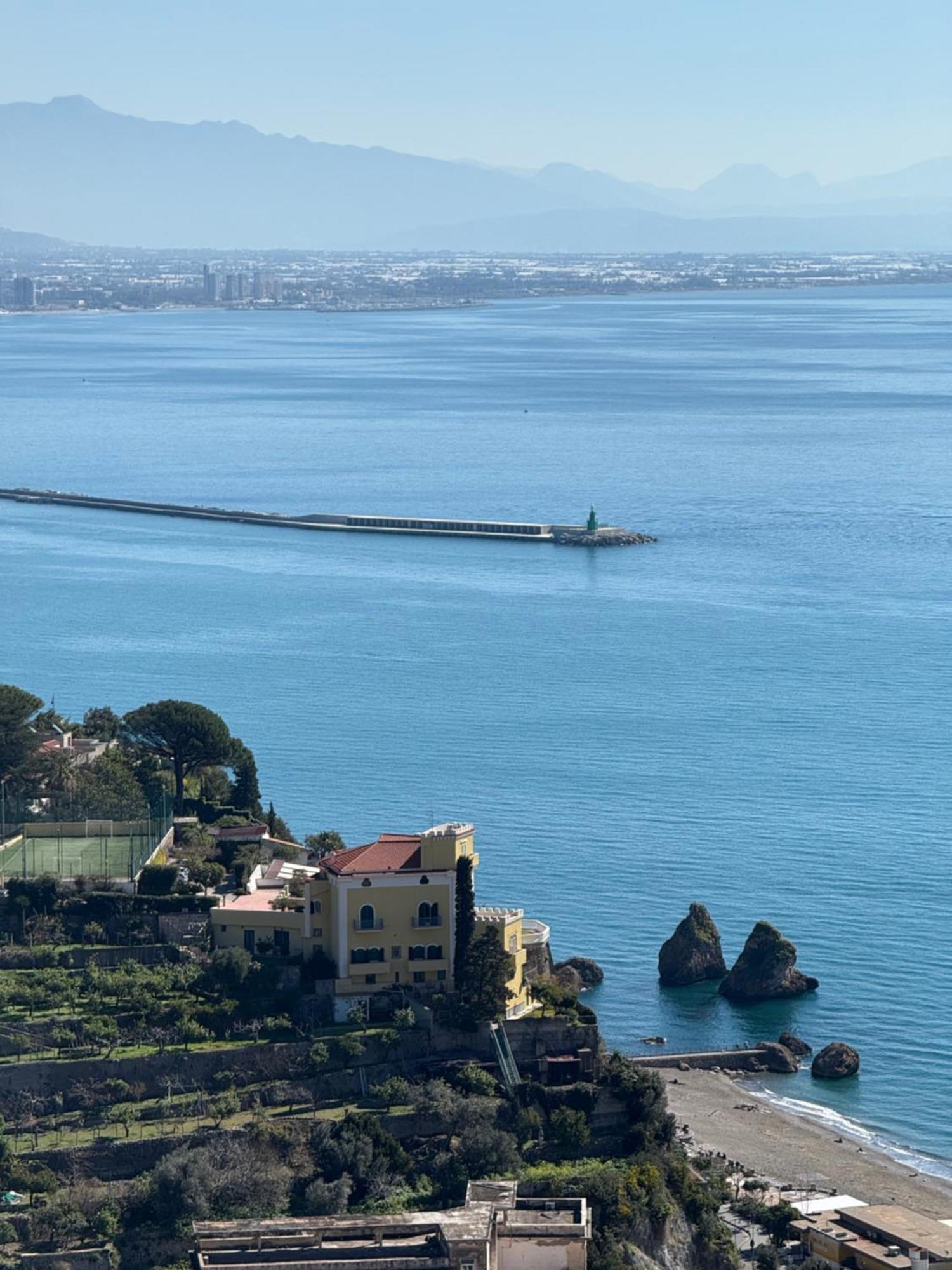 Villa Casa Gabriella - Amalfi Coast - Free Parking - Full Sea View à Vietri Extérieur photo